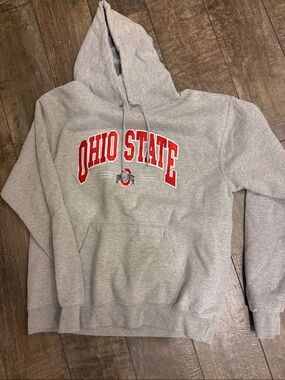 Champion Gray Hoodie with ohio state logo on it